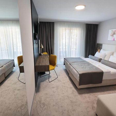 Hotel Milenij Makarská Exteriér fotografie