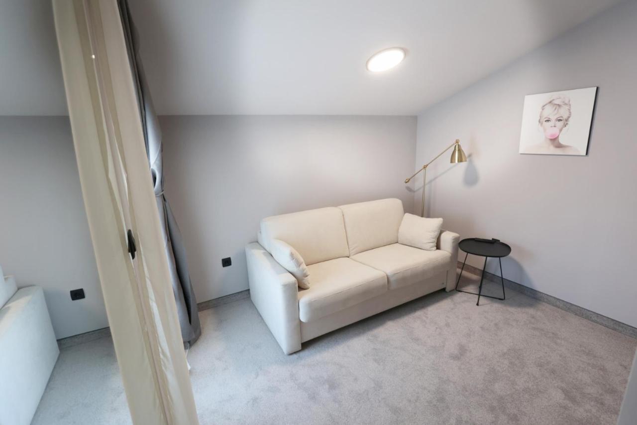 Hotel Milenij Makarská Exteriér fotografie