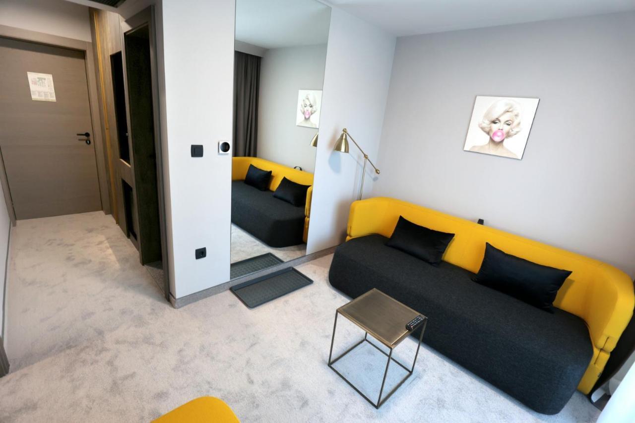 Hotel Milenij Makarská Exteriér fotografie