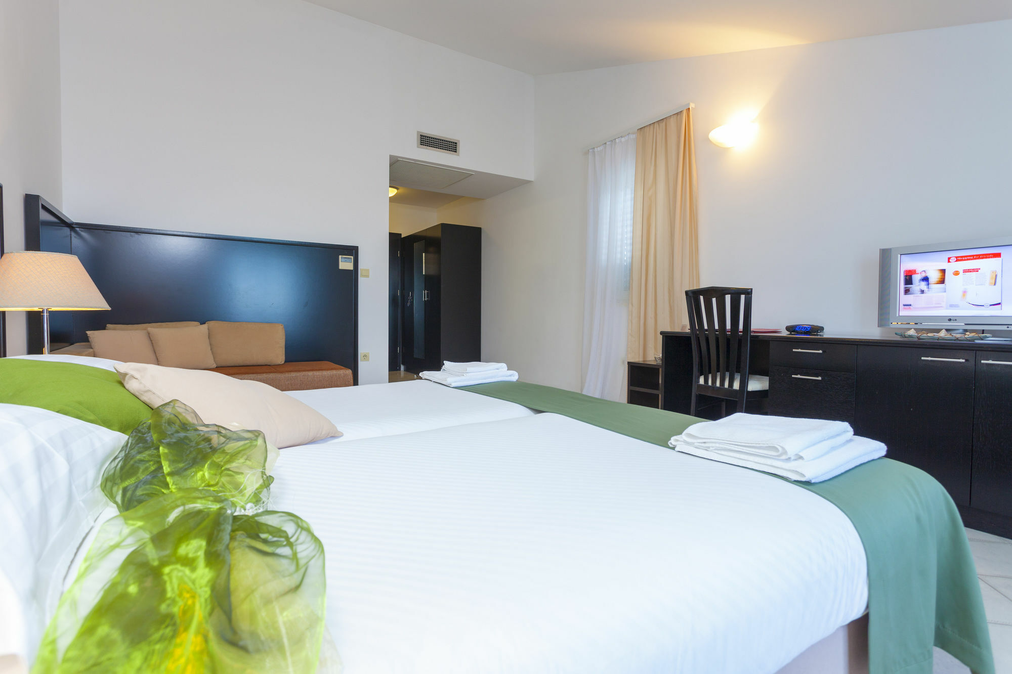 Hotel Milenij Makarská Exteriér fotografie